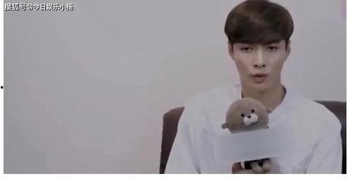 娱乐吃瓜群众张艺兴,从流量小生到实力派，娱乐圈的“吃瓜”传奇